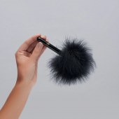 Черная перьевая кисточка с гладкой ручкой - YESforLOV - купить с доставкой в Ноябрьске