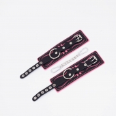 Черно-розовые кожаные наручники с розовой строчкой - Crazy Handmade - купить с доставкой в Ноябрьске