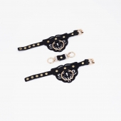 Черные наручники с золотистой фурнитурой - Crazy Handmade - купить с доставкой в Ноябрьске