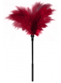 Пластиковая метелочка с красными пёрышками Small Feather Tickler - 32 см. - Blush Novelties - купить с доставкой в Ноябрьске
