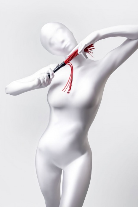 Красно-черный флоггер Anonymo - 28 см. - ToyFa - купить с доставкой в Ноябрьске